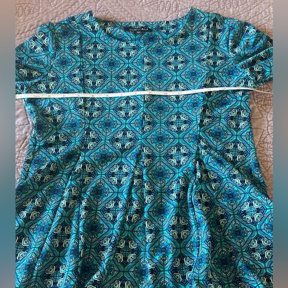 XS peplum pattern top - Picture 10 of 14